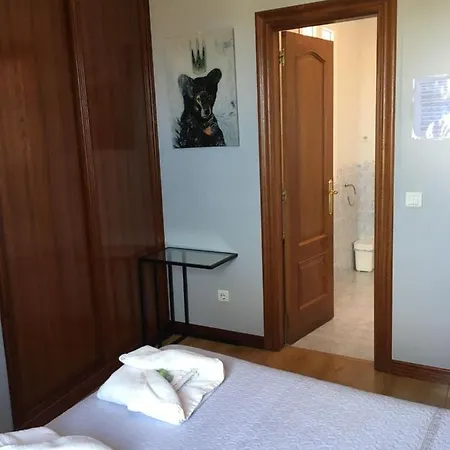 Hostal La Concha Somo Guest house 3*