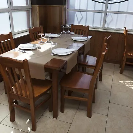 Hostal La Concha Somo Guest house 3*
