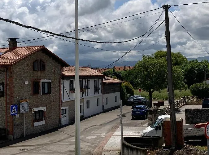 Guest house Hostal La Concha Somo 3*