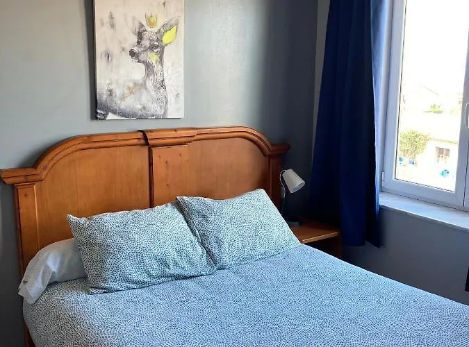 Hostal La Concha Somo Guest house 3*