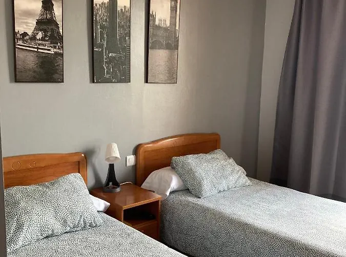 Hostal La Concha Somo 3*